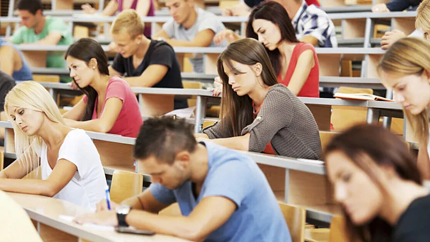 Bu universitetlər tələbələrə əlavə təqaüd verir - ADLARI