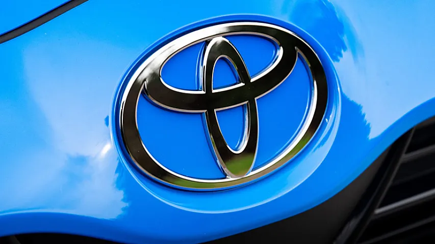 &quot;Toyota&quot; Tramp və hibrid sayəsində satış rekordu qırdı