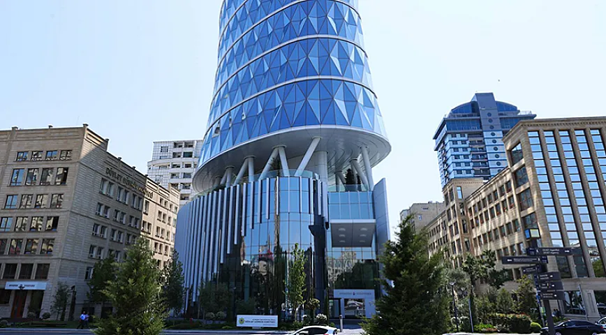 Dövlət Gömrük Komitəsinin yeni binasını su basdı